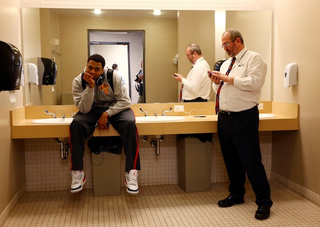 Illustration for article titled One Shitty Moment: March Madness's Saddest Players (And Drake)